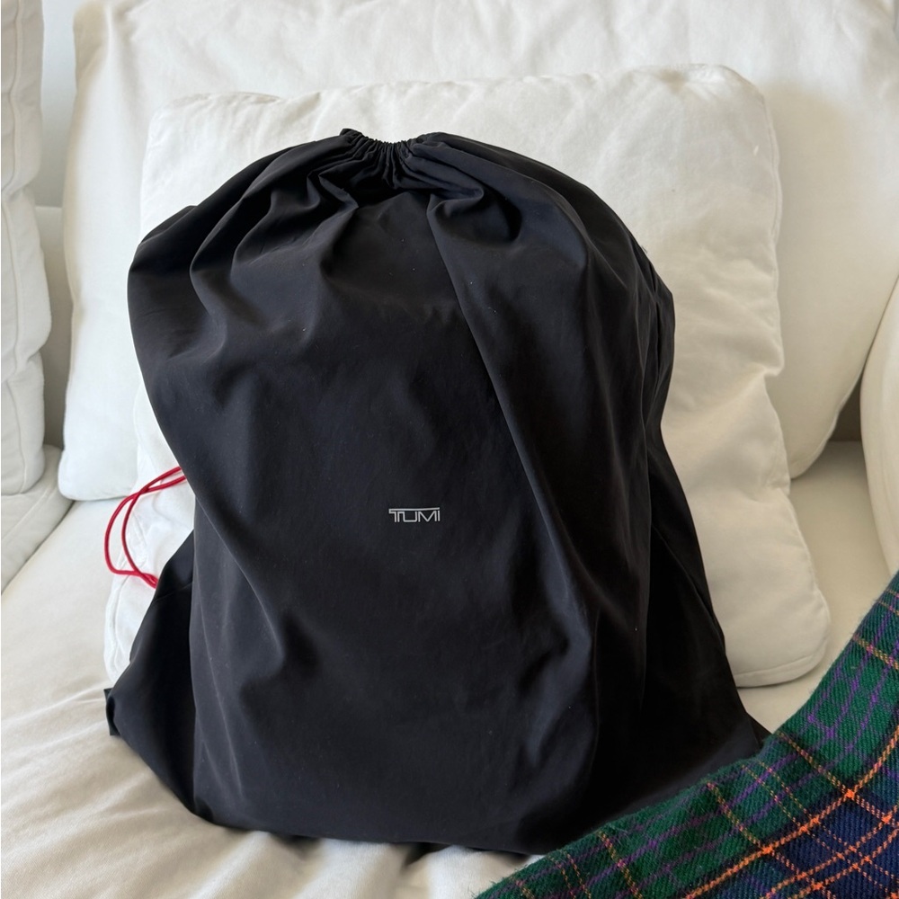 NWOT Tumi Harrison Bradner IV Leather Backpack in Pavement Bomb - Picture 13 of 15
